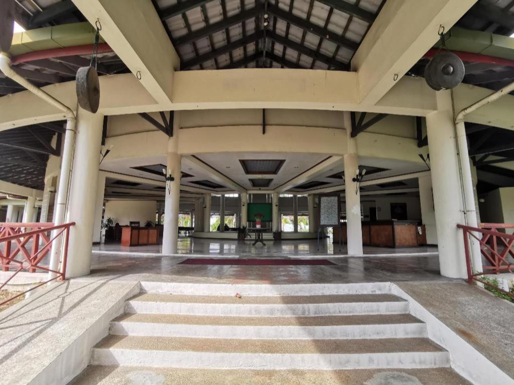 Oyo 89972 Borneo Paradise Beach Hotel Kota Kinabalu Kültér fotó